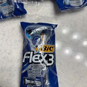 BIC Flex3 Men's Disposable Razors - Blue Handle